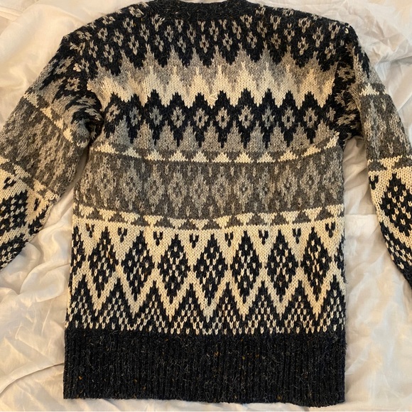 Princeton Club Women’s Acrylic/Wool Button Up Sweater w/ Shoulder Pads - Size M - Picture 4 of 7